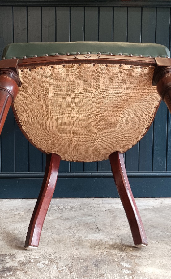 A Superb Mahogany Victorian Library Desk Chair (13).jpg